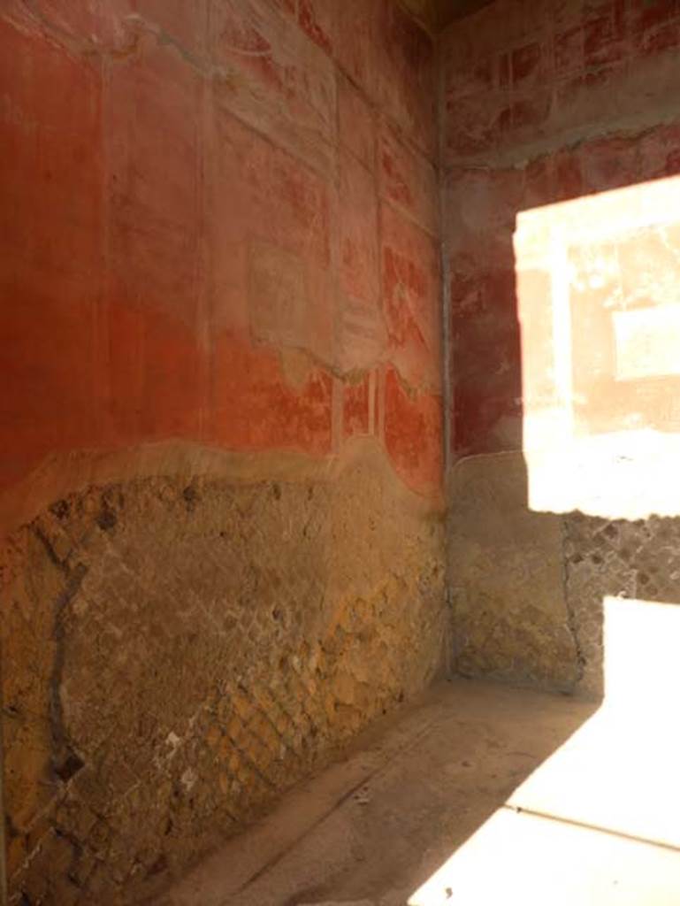 II.2 Herculaneum, September 2015. West wall.